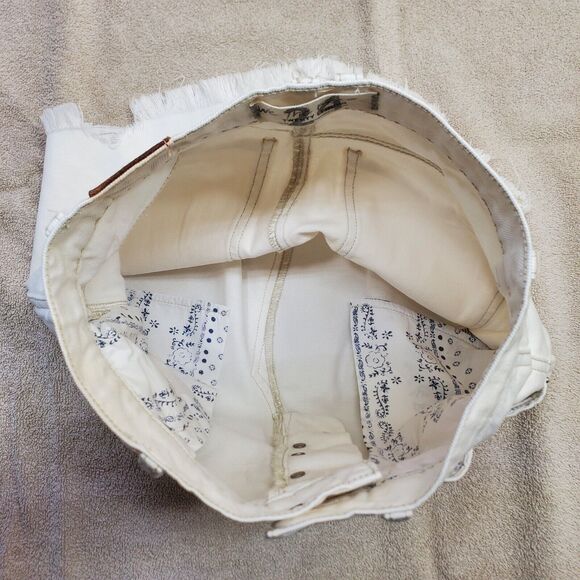 We The Free People Mini Skirt Button Fly Distressed Denim White Women's Sz 24 - Picture 9 of 16